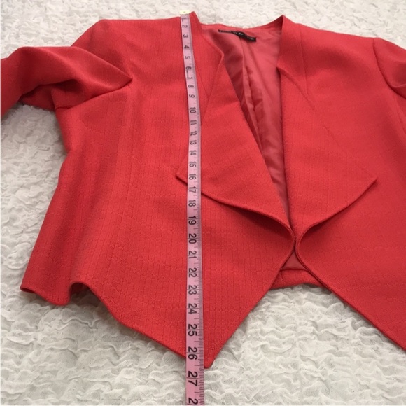 NWT PRESTON & YORK Women’s Coral Blazer Size 16
Beautiful Blazer - Picture 14 of 16